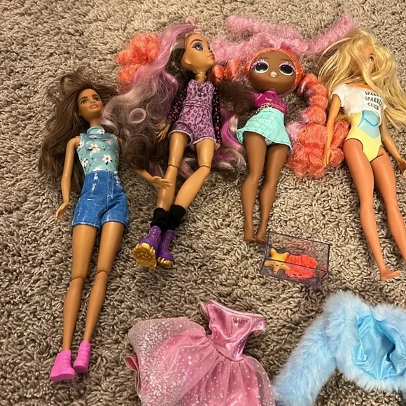 EUC Barbie dolls lol doll rainbow high doll and accessories - Picture 2 of 4